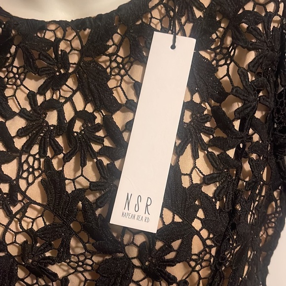 NWT NSR Mia lace short sleeve DRESS SIZE M - Picture 4 of 4